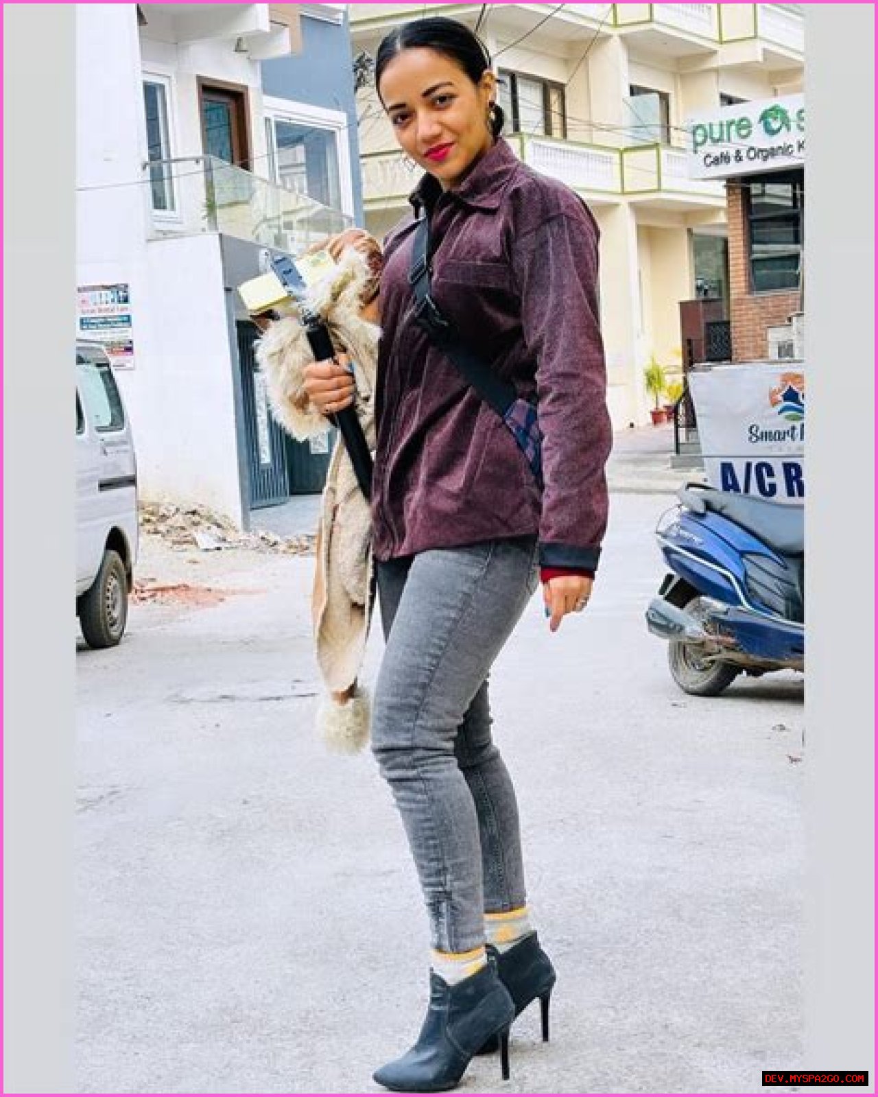 Mishti Basu: Wiki, Age, Height, Boyfriend, Net worth, Family, Biography & More